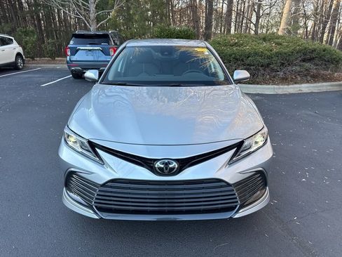 Used 2024 Toyota Camry LE image 11