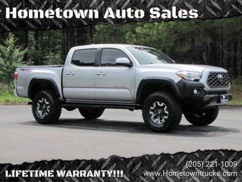 Used 2020 Toyota Tacoma TRD Off-Road RWD image 1