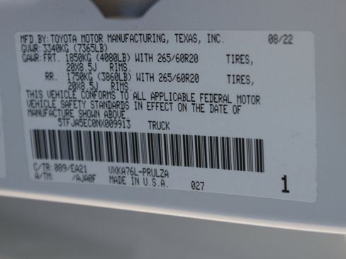 Used 2022 Toyota Tundra Limited w/ TRD Off-Road Package image 28