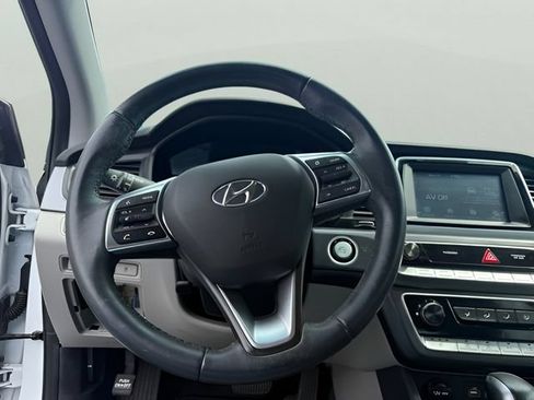 Used 2018 Hyundai Sonata SEL FWD image 8