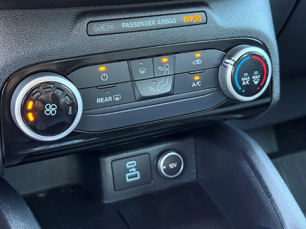 Used 2021 Ford Escape SE FWD image 28