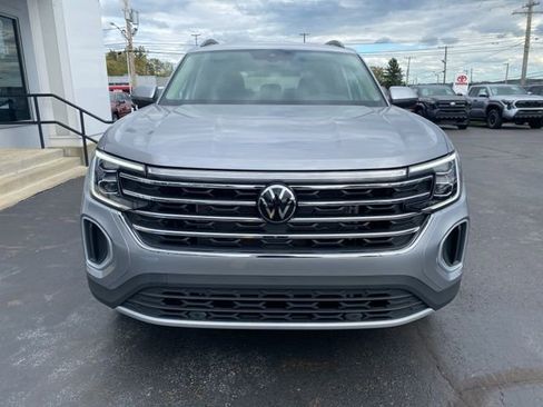 New 2026 Volkswagen Atlas SE image 7