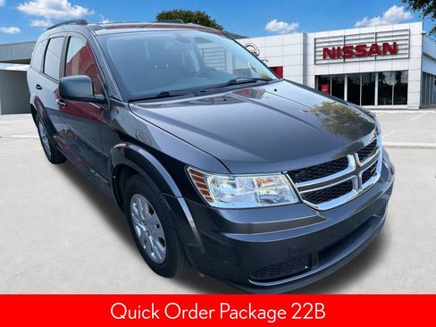 Used 2020 Dodge Journey SE FWD image 5