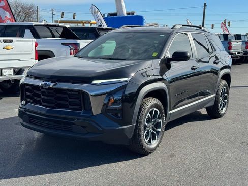 Used 2025 Chevrolet Equinox ACTIV w/ Safety and Technology Package image 7