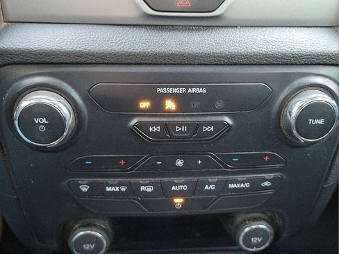 Used 2020 Ford Ranger XLT image 15