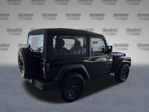 Used 2025 Jeep Wrangler Sport image 9