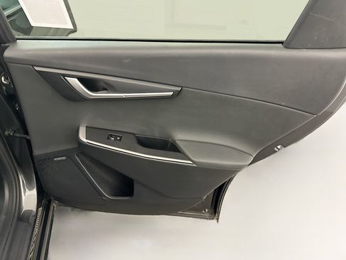Used 2024 Kia EV6 Wind image 32