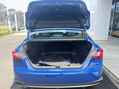 New 2026 Toyota Camry SE w/ Convenience Package FWD image 12