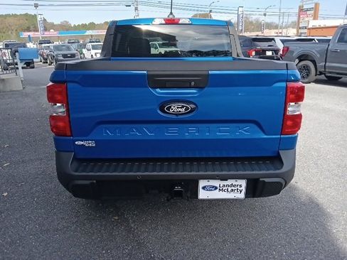 New 2025 Ford Maverick XL image 4