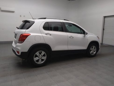 Used 2019 Chevrolet Trax LT w/ LT Convenience Package image 10