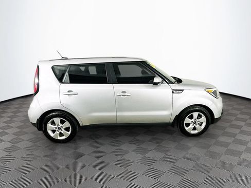 Used 2018 Kia Soul FWD image 11