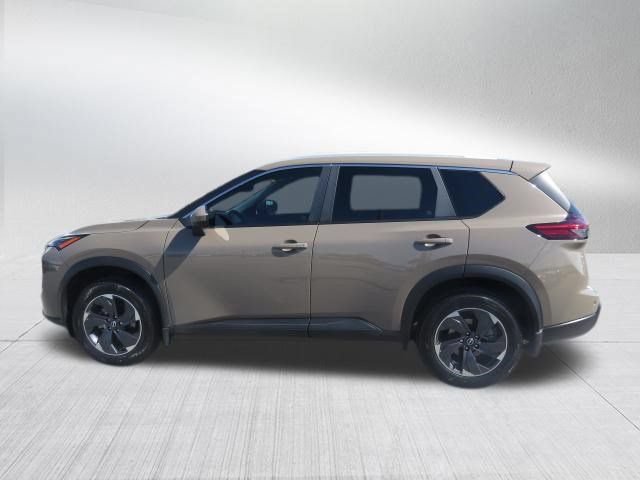 Used 2024 Nissan Rogue SV w/ SV Premium Package FWD image 6