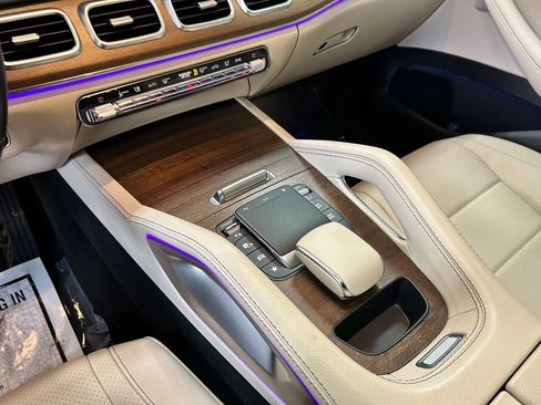 Used 2021 Mercedes-Benz GLE 350 4MATIC image 18