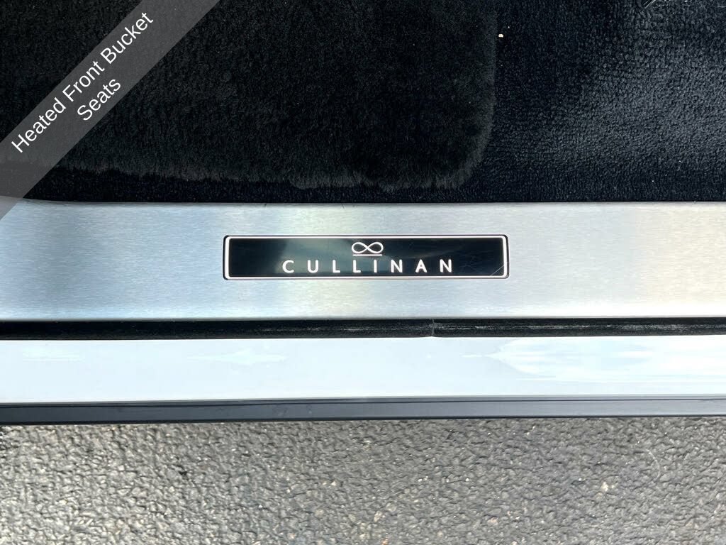 Used 2022 Rolls-Royce Cullinan Black Badge AWD/4WD image 35