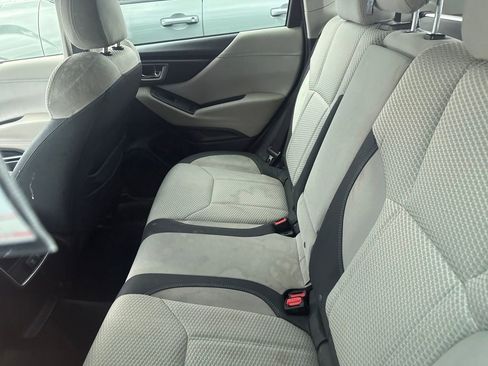 Used 2022 Subaru Forester Premium image 8
