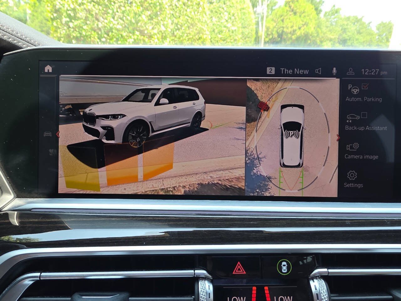 Used 2020 BMW X7 xDrive40i w/ M Sport Package AWD/4WD image 39