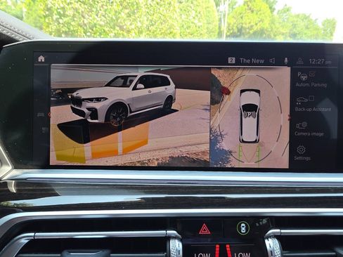 Used 2020 BMW X7 xDrive40i w/ M Sport Package AWD/4WD image 39