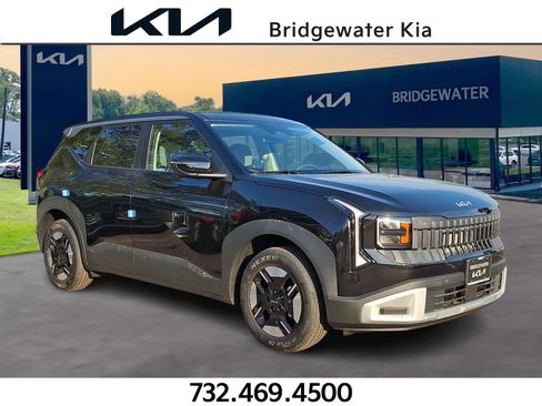 New 2027 Kia Seltos LX FWD image 1