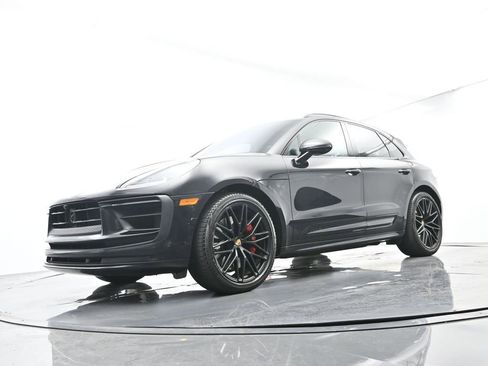 Certified 2024 Porsche Macan GTS AWD/4WD image 46