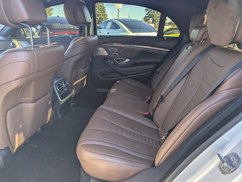 Used 2020 Mercedes-Benz S 560 Sedan image 9