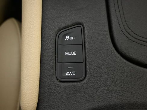 Used 2017 Cadillac XT5 Luxury w/ Driver Awareness Package AWD/4WD image 31