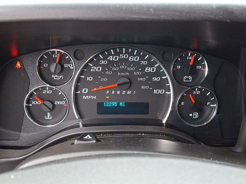 Used 2024 Chevrolet Express 2500 w/ Driver Convenience Package image 19