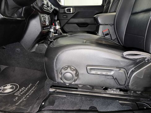 Used 2021 Jeep Gladiator Overland w/ Popular Equipment Package AWD/4WD image 10