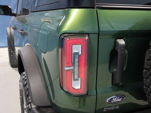 Used 2025 Ford Bronco Badlands AWD/4WD image 36