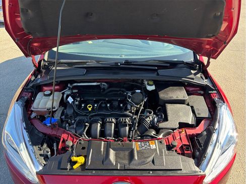 Used 2017 Ford Focus Titanium image 43