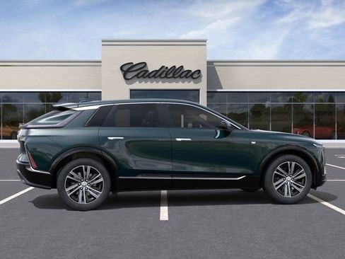 New 2026 Cadillac Lyriq Luxury image 5