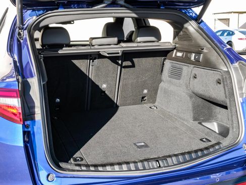 Used 2022 Alfa Romeo Stelvio Sprint image 48