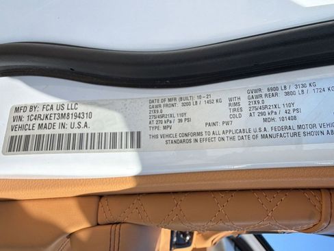 Used 2021 Jeep Grand Cherokee L Summit image 21