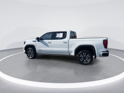 Used 2024 GMC Sierra 1500 AT4 w/ Technology Package AWD/4WD image 6