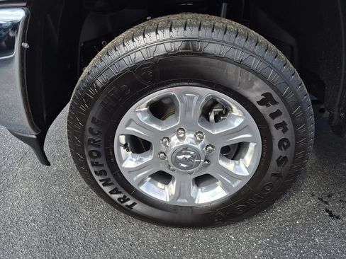 Used 2026 RAM 2500 Big Horn AWD/4WD image 9