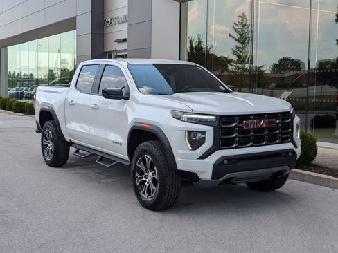 Used 2025 GMC Canyon AT4 AWD/4WD image 9