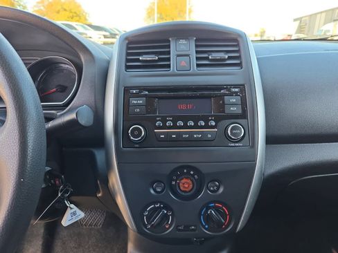 Used 2016 Nissan Versa SV image 26
