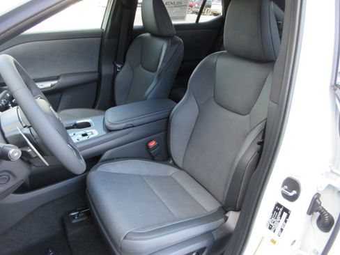 New 2026 Lexus RZ 450e AWD image 29