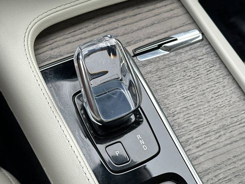 Certified 2022 Volvo XC90 T8 Inscription w/ Advanced Package image 26