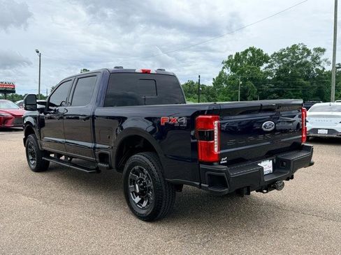 Used 2024 Ford F250 Lariat w/ Sport Appearance Package AWD/4WD image 4