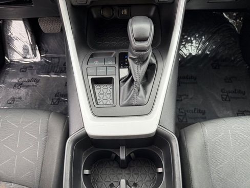 Used 2024 Toyota RAV4 XLE image 18