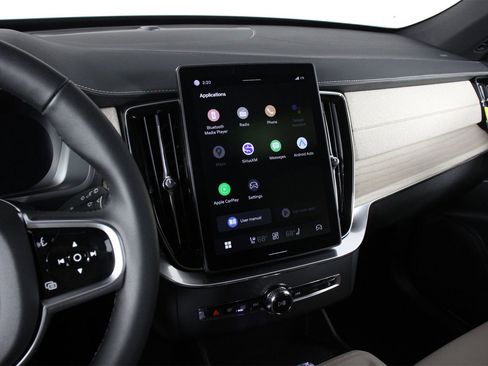 New 2026 Volvo XC90 B6 Plus w/ Protection Package image 6