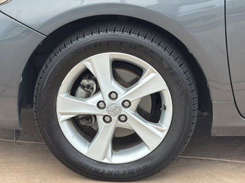 Used 2013 Toyota Corolla LE image 31