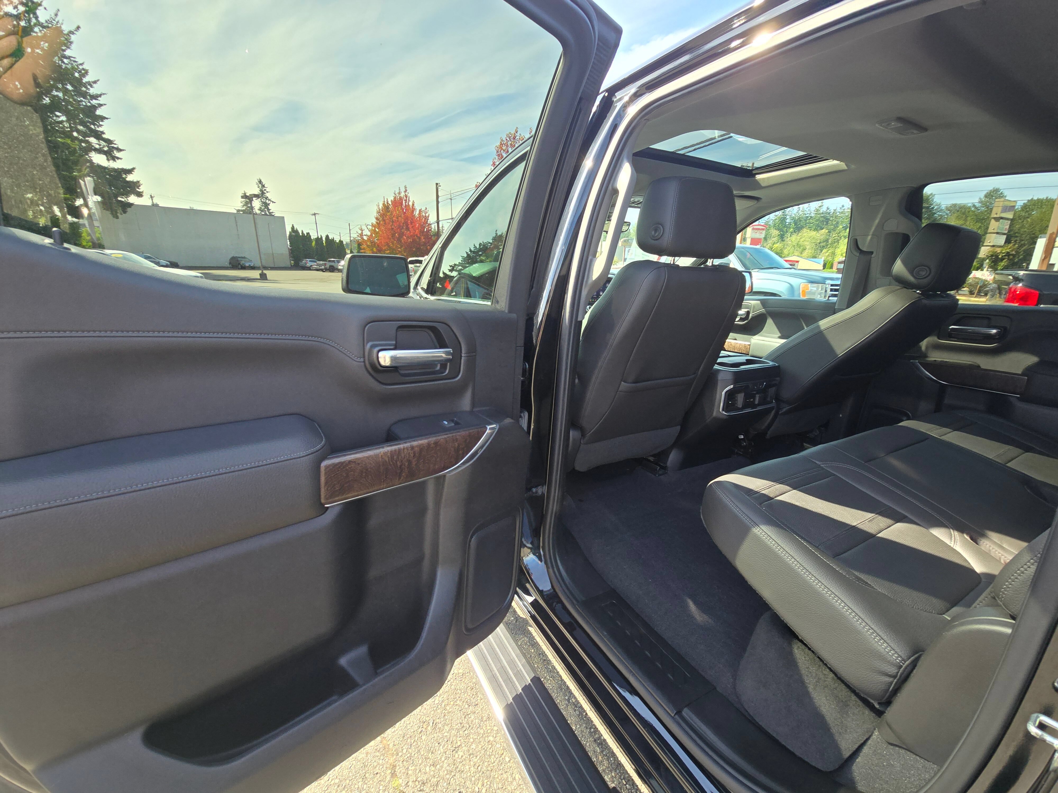 Used 2019 GMC Sierra 1500 Denali w/ Technology Package AWD/4WD image 15