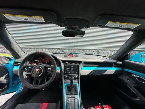 Certified 2018 Porsche 911 GT3 RWD image 6