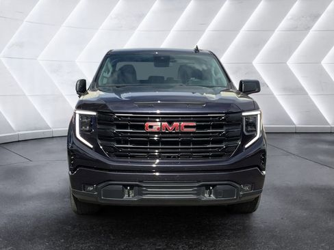 Used 2024 GMC Sierra 1500 Elevation AWD/4WD image 2