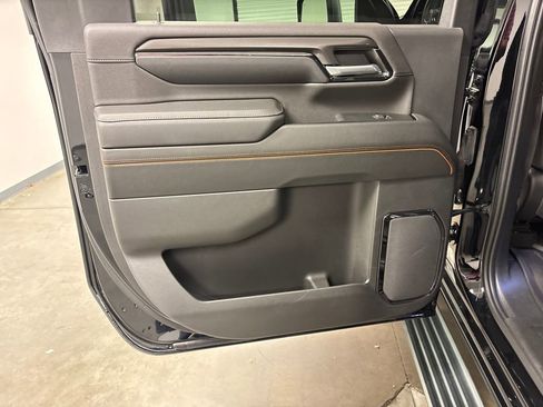 Used 2024 GMC Sierra 2500 AT4 w/ AT4 Premium Plus Package image 30