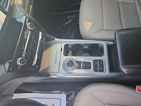 Used 2023 Ford Explorer Limited w/ Equipment Group 301A RWD image 27