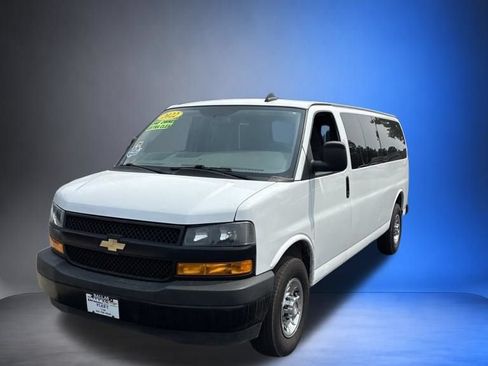 Used 2022 Chevrolet Express 3500 LS RWD image 6