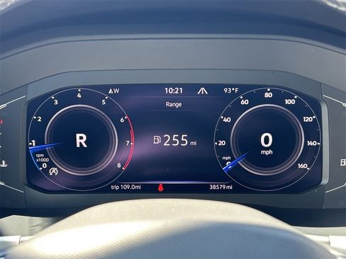 Used 2022 Volkswagen Atlas Cross Sport SE image 27