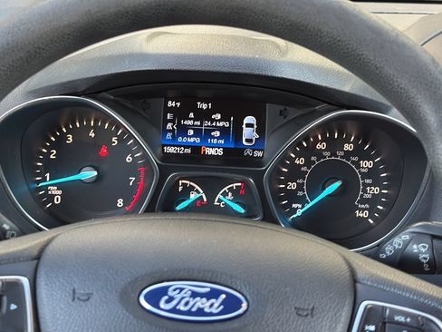 Used 2018 Ford Escape SE w/ SE Sync 3 Package FWD image 13